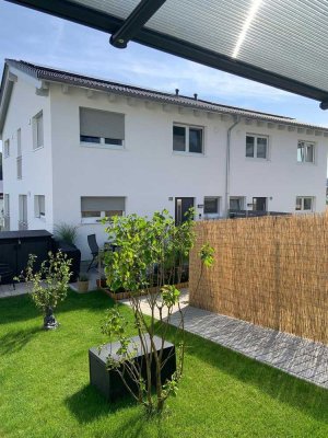 Moderne Doppelhaushälfte in Amstetten (BaWü)