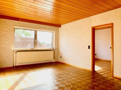 Attraktive 3,5 ZKB mit Balkon und EBK in ruhigem Wohn-Geschäftsgebäude