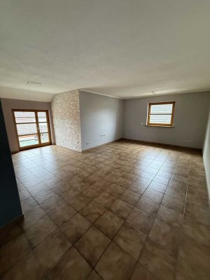 Helle 5-Zimmer-Wohnung in ruhiger Lage mit Gartenblick-Balkon