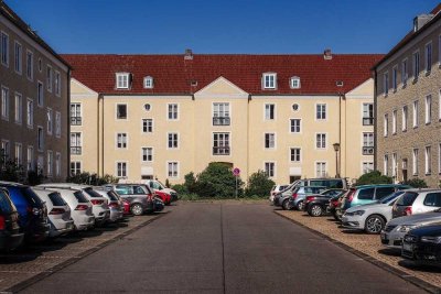 Zentrale 3-Zimmer-Wohnung in den "Höfen" // EG rechts
