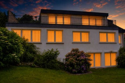 Traumhaus in Bth., ca. 230 m2 Wfl., offene Galerie, Dachterrasse, Doppelgarage u.v.m.