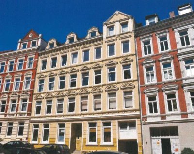 Wohnen mit Stil im Herzen von Kiel – 2,5-Zimmer-Wohnung in Toplage