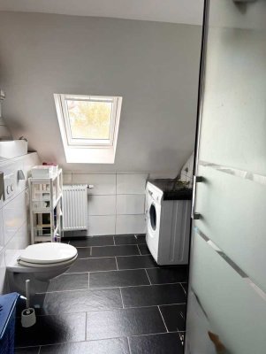 Schöne 3-Zimmer-Dachgeschosswohnung in Kassel mit großem Garten