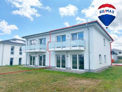 Jetzt mieten: Hochwertige Neubau-Doppelhaushälfte mit Garten im Erstbezug