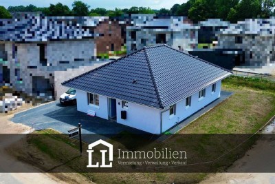EBENERDIG WOHNEN: Neubau-Bungalow in Neumünster.