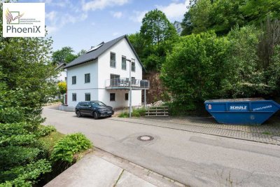 Neuwertiges Zweifamilienhaus im schönen Oberharmersbach!