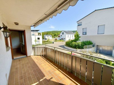 Eine Wohnung zum Wohlfühlen! Helle 3 Zi. Whg. mit sonnigem Balkon in Schorndorf-Weiler