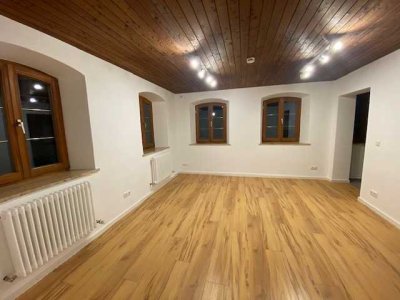 Stilvolle, sanierte 3,5-Zimmer-Wohnung mit gehobener Ausstattung im Zentrum Dorfen