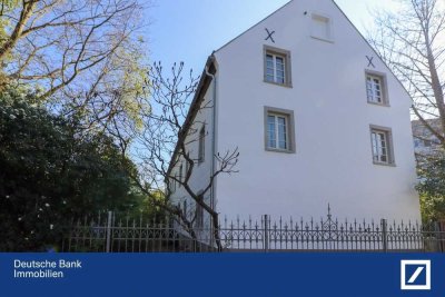 Denkmal trifft Stil: Charmantes Wohnensemble mit zwei Einheiten, Garten und historischem Flair