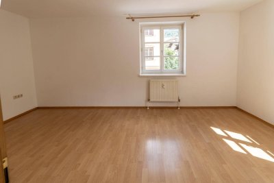 Attraktive 2-Zimmer-Wohnung in zentraler Lage von Jenbach – ideal als Eigenheim oder Anlageobjekt