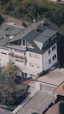 Großzügiges Haus mit 9 Zimmern, Garten, Doppelgarage und Stellplätzen in 56422 Wirges