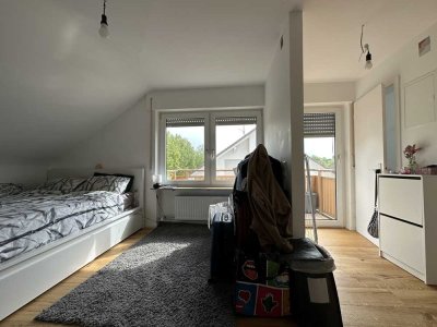 Gemütliche 1,5-Zimmer-Wohnung mit Balkon und Blick ins Grüne + EBK