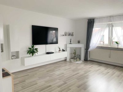 Großzügige/Helle 3,5-Zimmer-Wohnung in ruhiger Lage von Hallstadt zu vermieten.