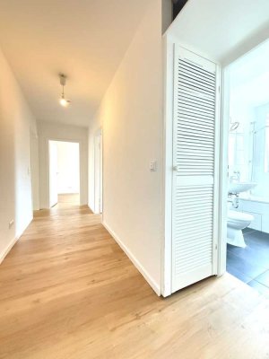 Sanierte 2-Zi-Whg mit neuer EBK & Balkon & Tageslichtbad | WG geeignet