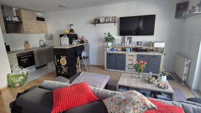 Gemütliche und gepflegte 1-Zimmer-Wohnung, vollmöbliert mit Balkon und Einbauküche in Leonberg