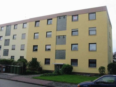 renovierte 3-Zimmer-Wohnung in begehrter Wohnlage nahe Rathaus!