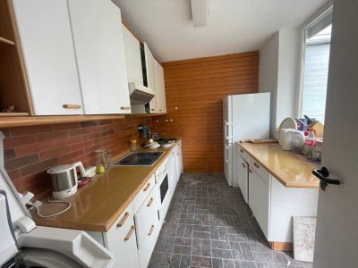 Sanierte Traumwohnung am Waldrand mit Terrase in Bergisch Gladbach