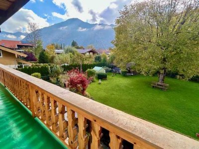 Helle 2 Zimmer-Wohnung mit EBK, Balkon und Außenstellplatz