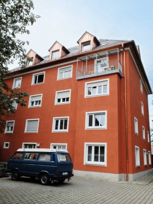 Helle 4 Zimmer Maisonette-Wohnung in zentraler Lage, Nähe Universität und Sportanlage Süd