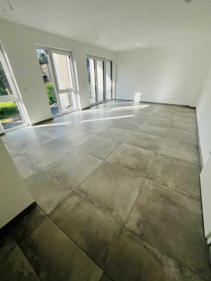 LEBEN IN BESTER LAGE - Wohnung ab sofort bezugsfertig