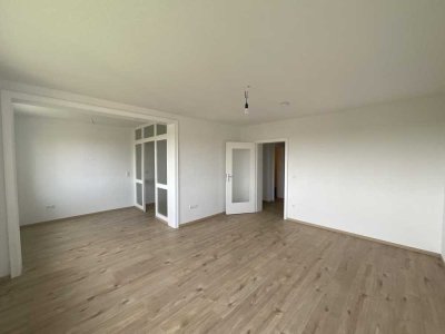 Sanierte 3-Zimmer-Wohnung mit Balkon und Dusche in Wilhelmshaven Wiesenhof zu sofort!