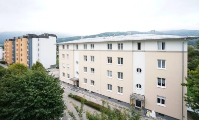 3 ZIMMER WOHNUNG IN KIRCHDORF UND PARKPLATZ