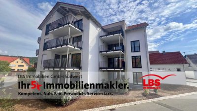 MODERN - HOCHWERTIG - KOMFORTABEL
3,5-Zimmer-Dachgeschoss-Wohnung in idyllischer Wohnlage