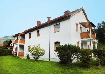Lichtdurchflutete 3-Zimmer-Wohnung mit Balkon in ruhiger Lage - geförderte Miete - 3 Zimmer