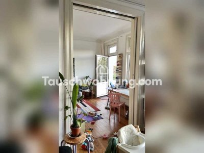 Tauschwohnung: Schöne Altbauwohnung mit zwei Balkonen und Kamin