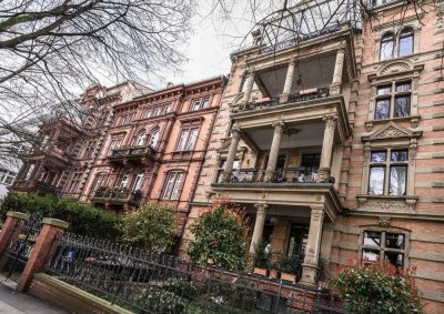 Luxus-Maisonette im kernsanierten Altbau mit Dachterrasse!