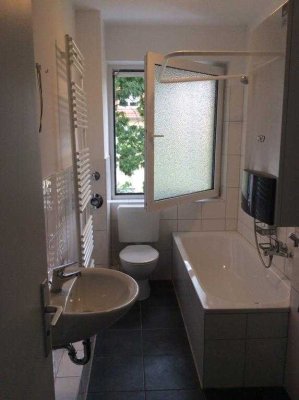 2 Zimmerwohnung mit Balkon sucht Sie!