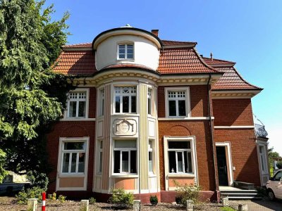 Traumhaftes Juwel - kernsanierte Jugendstilvilla!