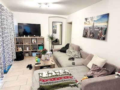 Gemütliche 2-Zimmer-Wohnung im Erdgeschoss mit Blick auf den Hinterhof - ca. 46 m² – ab 01. August