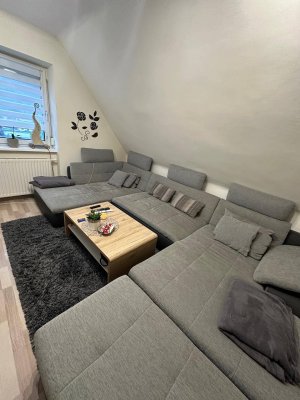 Ansprechende 2-Zimmer-DG-Wohnung Möbliert in Niklasdorf
