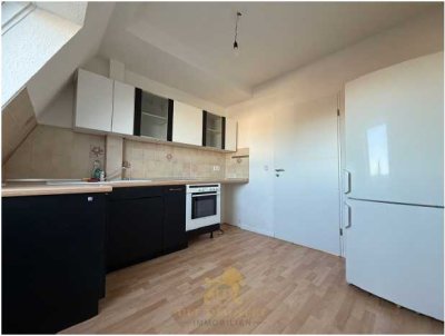 Geschmackvolle, gepflegte 2-Zimmer-Dachgeschosswohnung in Hamburg Langenhorn