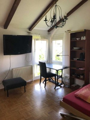 Möbliertes Zimmer