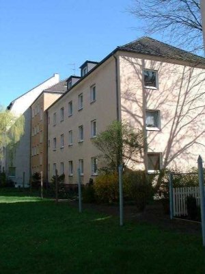 Komm nach Oberhausen! 3 Zimmer in zentraler aber ruhiger Lage, ab Juli!