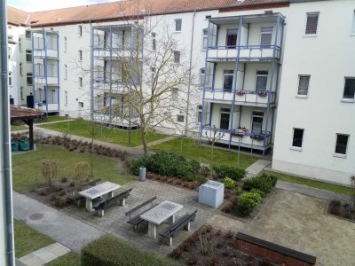 Schöne 2 Raum Wohnung mit Balkon