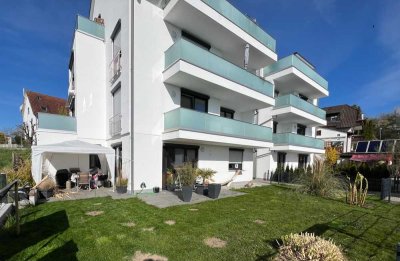 Lichtdurchflutete 2,5 Zimmer-Erdgeschoss-Wohnung mit Garten und Stellplatz in Konstanz-Dettingen
