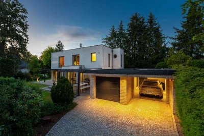 Design-Domizil mit Spa-Bereich und hochklassiger Ästhetik in begehrtester Villenlage