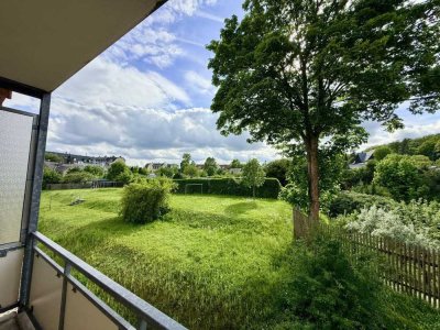 Charmante 2-Raum-Wohnung in ruhiger Lage mit Blick ins Grüne frisch saniert
