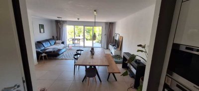 Möbliert und befristet bis Juni 2029 - Zuhause mit viel Platz in Düsseldorf-Himmelgeist