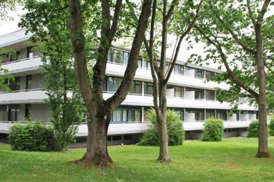 Freiwerdend : Exzellente Vier-Zimmer-Wohnung mit großem Balkon in Bad Godesberg - Muffendorf