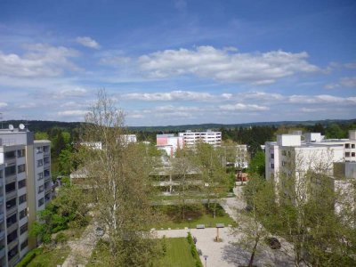 2-Zimmer-Wohnung im 7. Stock mit EBK in Geretsried, von Privat