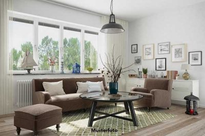 Großzügige 4-Zimmer-Wohnung - zentral gelegen