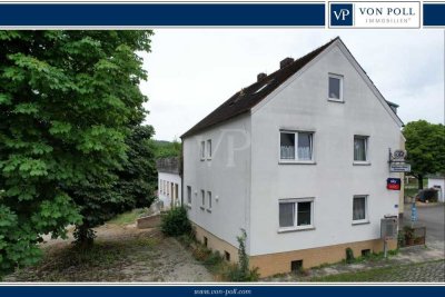 Wohnraum satt!
Einfamilienhaus, Dachgeschosswohnung, angeschlossener Gasthof mit Pension - provisio