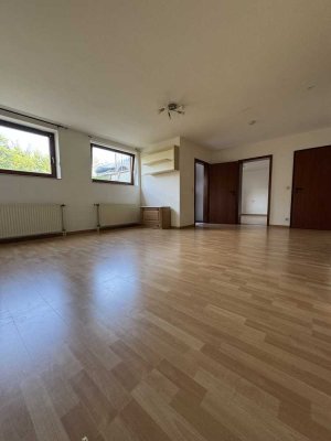 Eigentümer und Kapitalanleger: Eine moderne helle Souterrains 2-Zimmerwohnung
