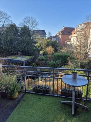 Für Paar o. Single- Hochwertige 136m² - 4 Zi.-Whng. mit EbK., Balkon u. Wintergarten im Kreuzviertel