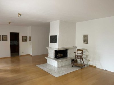 Marienthal elegante, helle Terrassenwohnung mit Kamin und Südlage