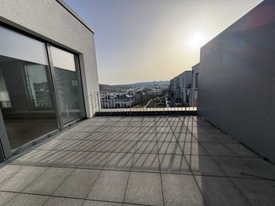 Seltene Gelegenheit • Tolles 2 Zimmer - Penthouse mit Dachterrasse und Parkett in toller Lage